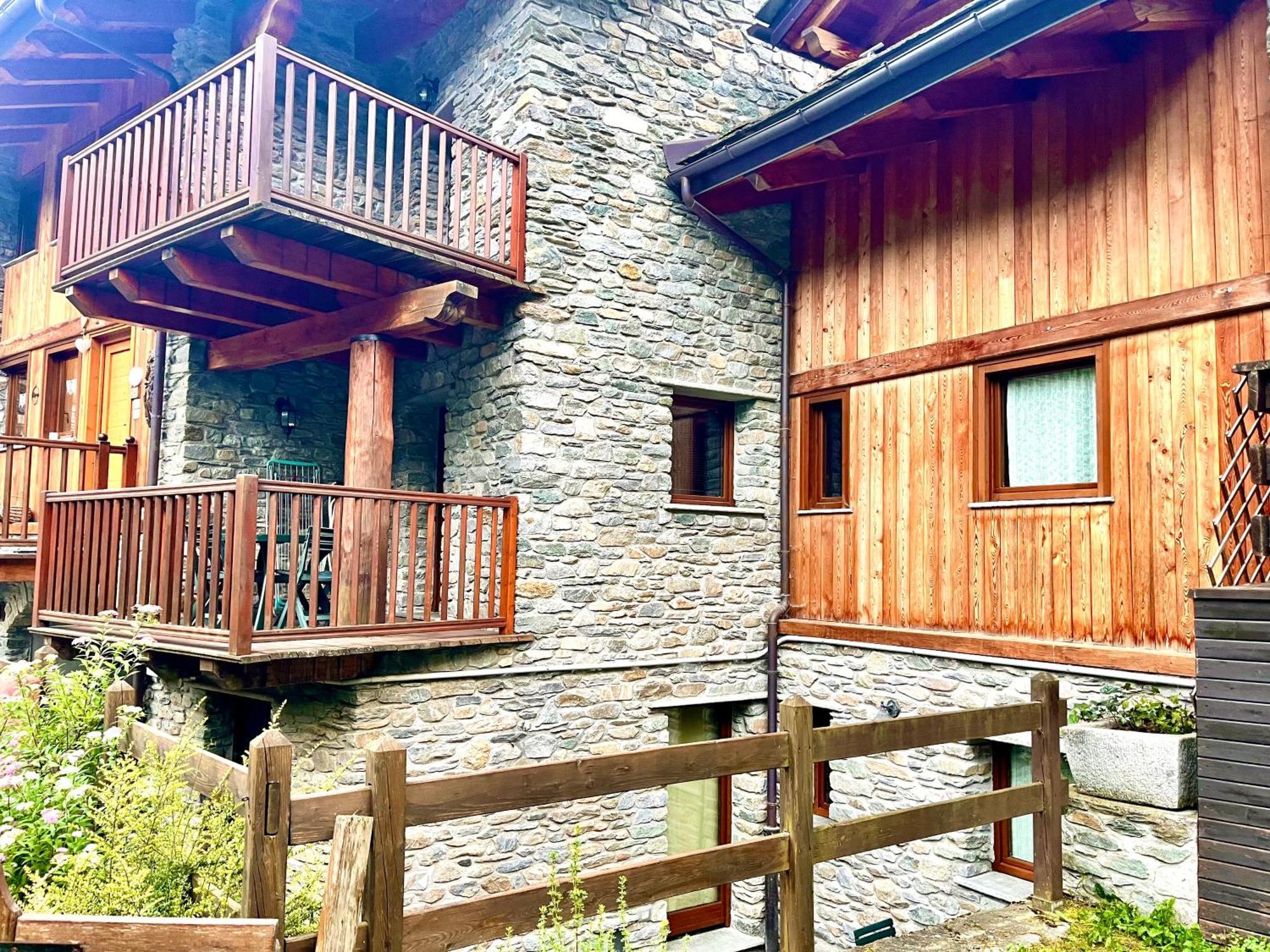 Champex Apartment *